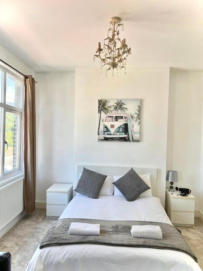 Canary Wharf Holiday Rooms 런던 외부 사진